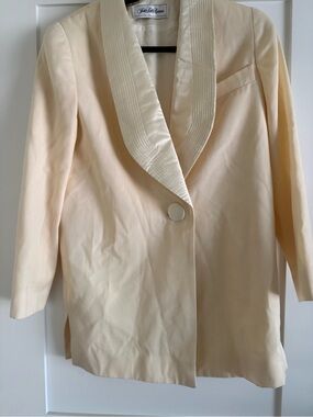 Saks, Fifth Avenue / David Hayes Cream Single-Button Blazer